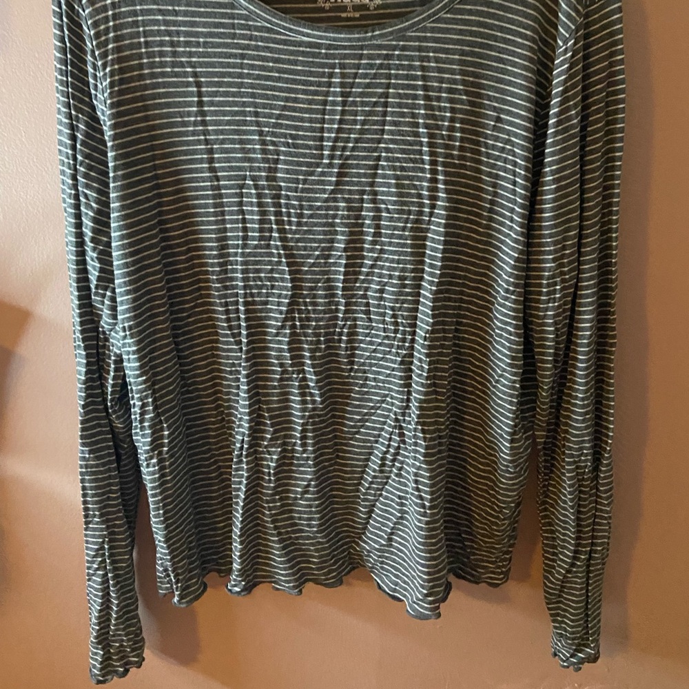 comfy gray top